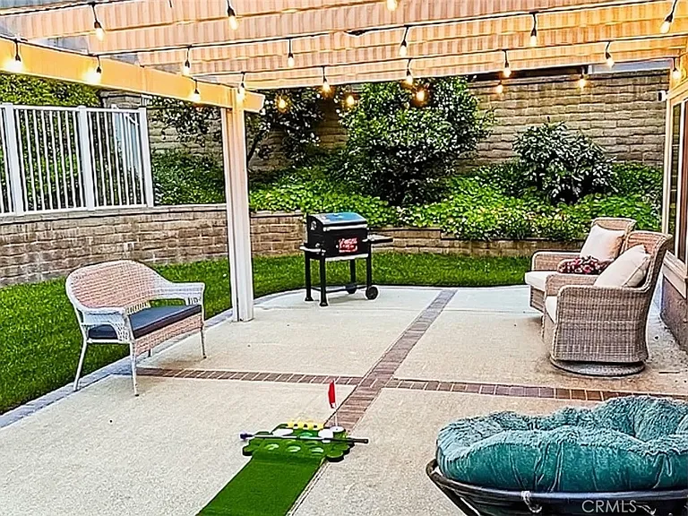 855 Avenida Bernardo — Photo 22