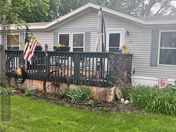 3rd image of 46 Oriole St