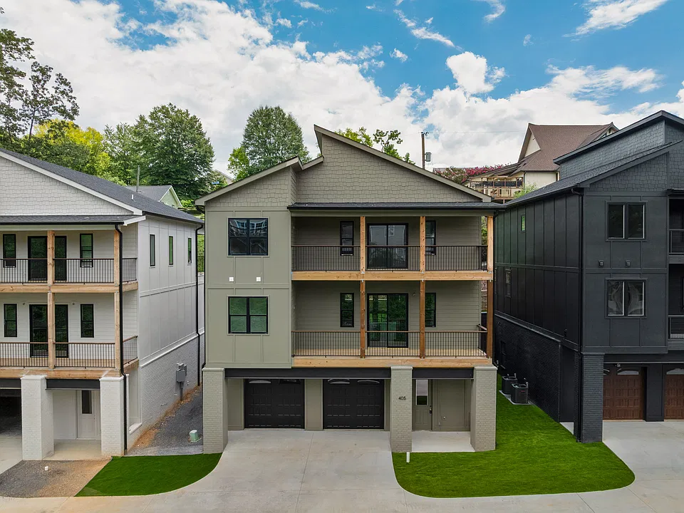405 Druid Ln
