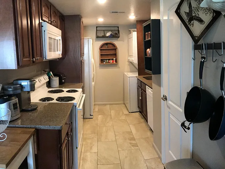 9005 E Lehigh Ave #10 — Photo 3
