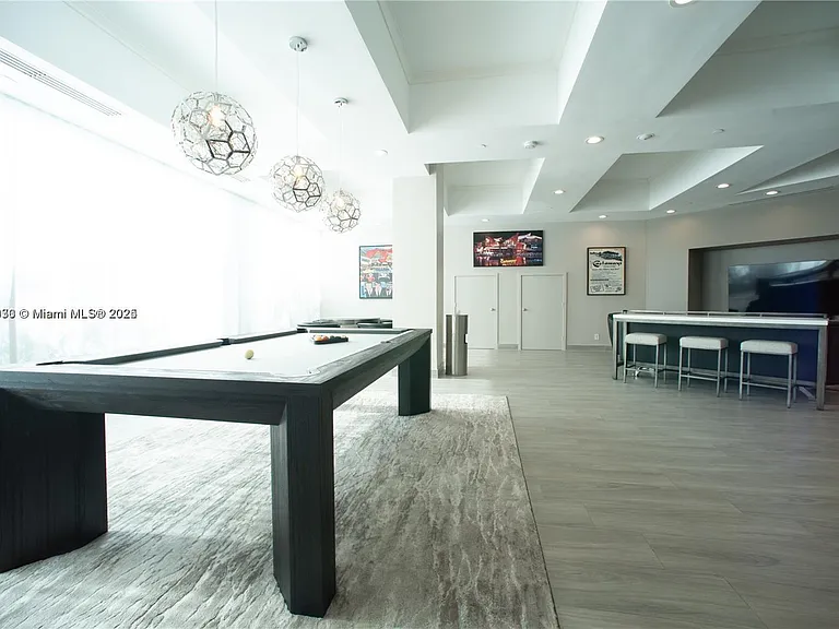 16400 Collins Ave #9 — Photo 25