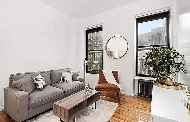 1st image of 90 Bank St APT 4A