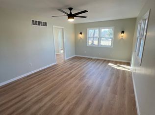 617 E Wayne St, Wichita, KS 67216