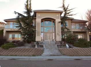 3905 W 42nd Ave, Kennewick, WA 99337