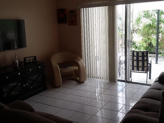 2nd image of 1690 W 55th Pl #1001