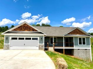 1038 Morlin Acres Dr, Marshall, NC 28753