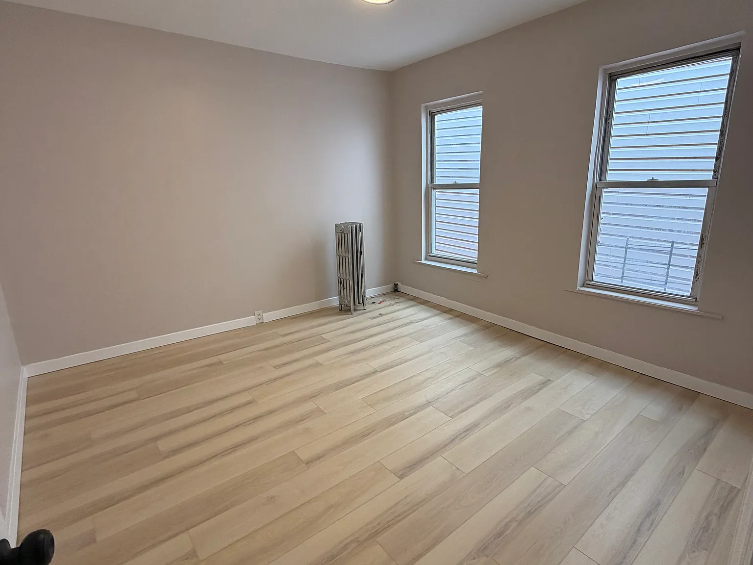 2 bed, 800 sqft, $2,500 — Photo 3