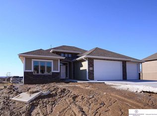 12365 Potter Cir, Omaha, NE 68142