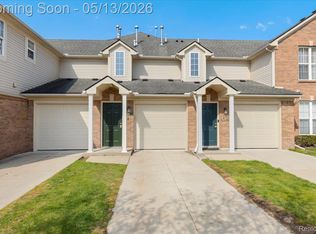 45761 Gable Dr, Macomb, MI 48044