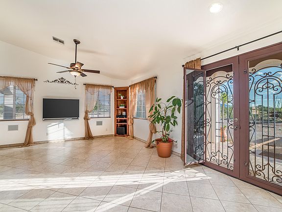 3211_E_Rincon_View_Dr.-10[1]