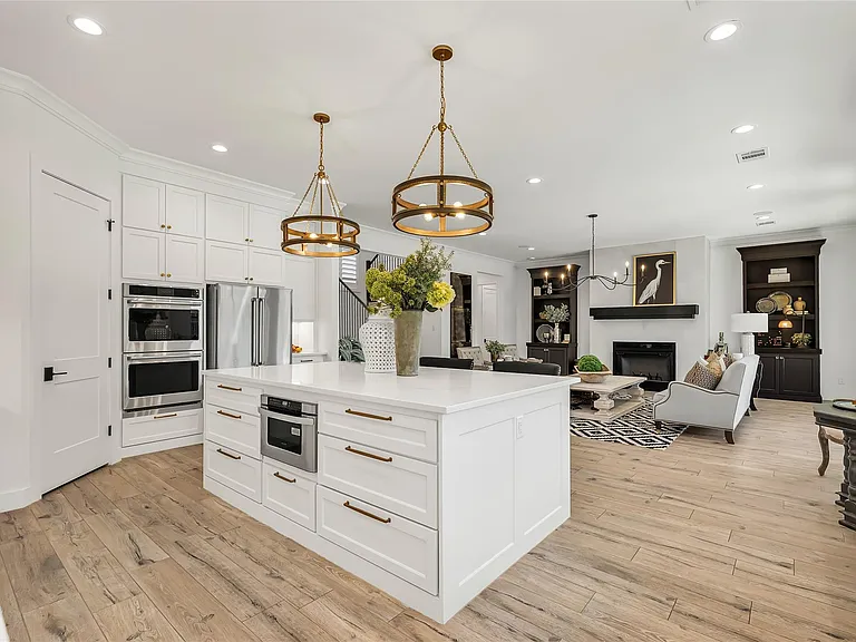 2033 Pebble Bend Dr — Photo 21