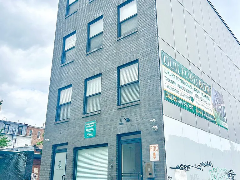 1817 Maryland Ave — Photo 1