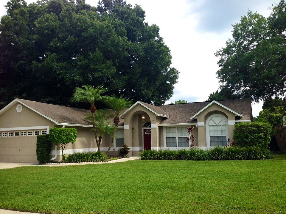 1st image of 311 Bent Way Ln