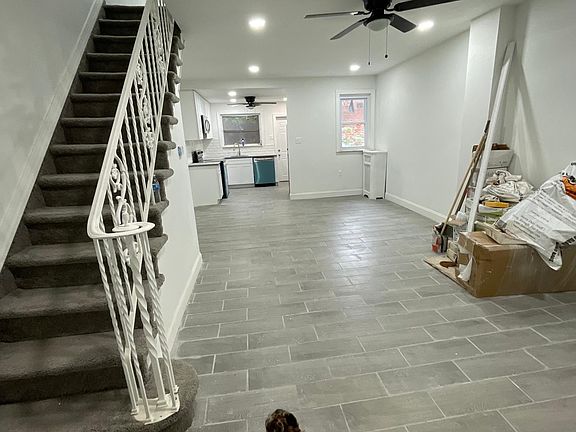 3rd image of 2539 E Ann St