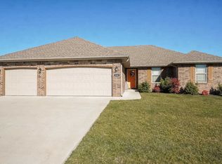 Congress Dr, ROGERSVILLE, MO 65742