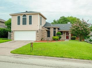 6620 Roxanne Way, Fort Worth, TX 76135