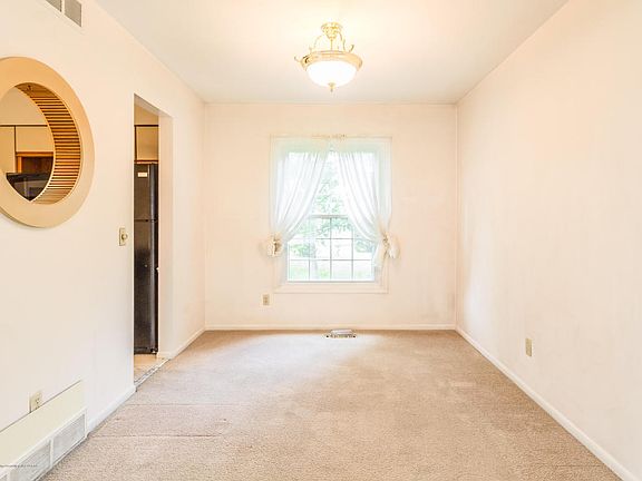 4th image of 2216 Tulane Dr