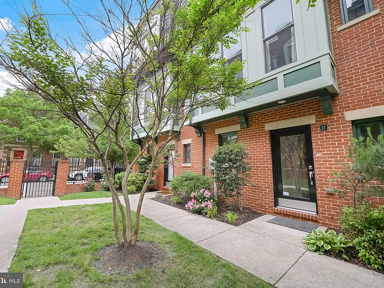 27 Yogurt Ln — Photo 2