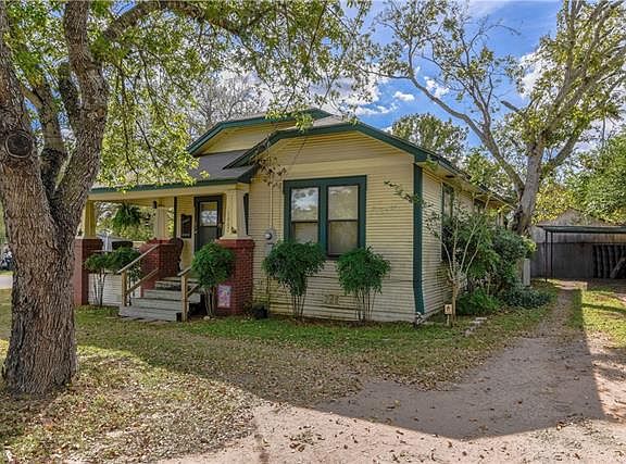 3rd image of 1007 Seydler St