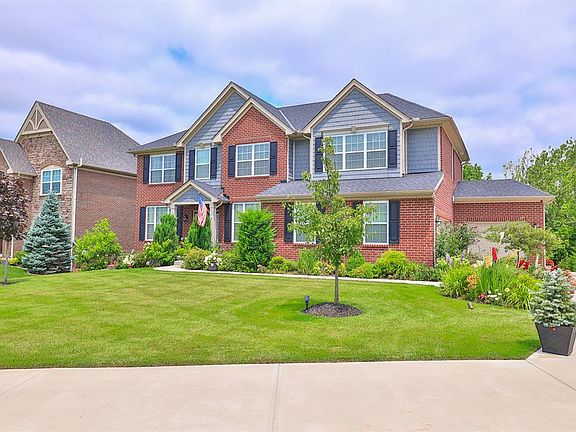 2nd image of 4456 Woodside Pl