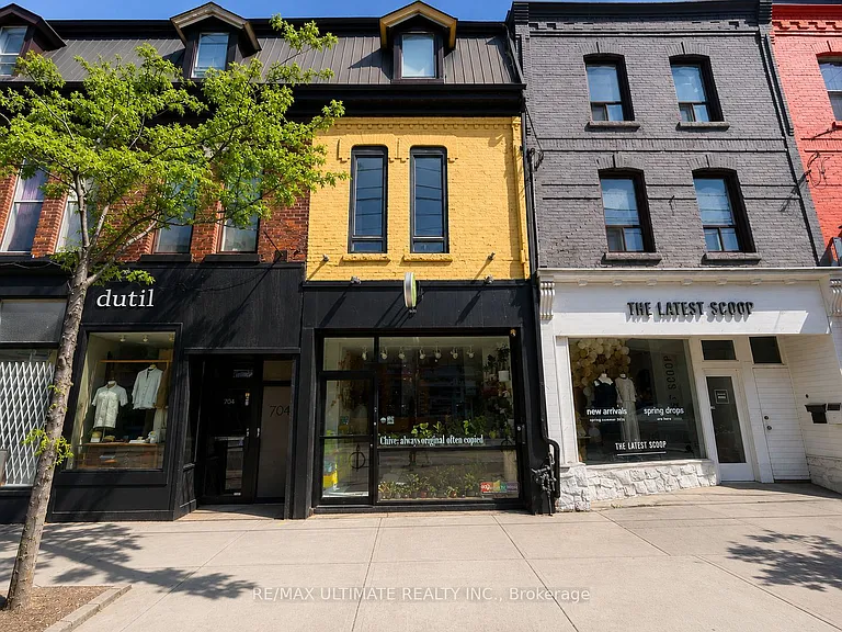 702 Queen St W #2 — Photo 1