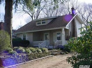 99 Willow Ave, Huntington, NY 11743