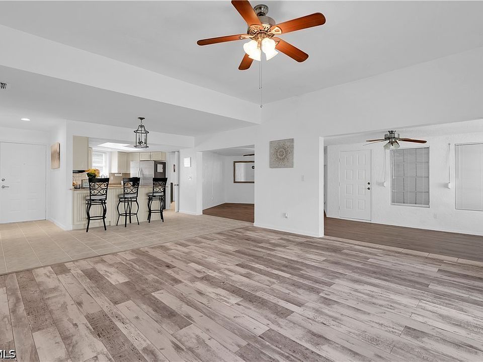 1st image of 9 Regency Ct