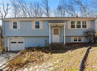 51 Harbor Rd, Colchester, CT 06415