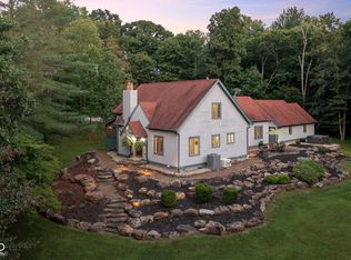 8669 Garrity Woods Ln, Seymour, IN 47274