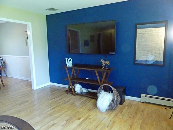 4th image of 29 Bettino Dr