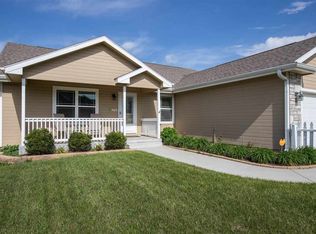 912 Meadowbrooke Ln, Junction City, KS 66441