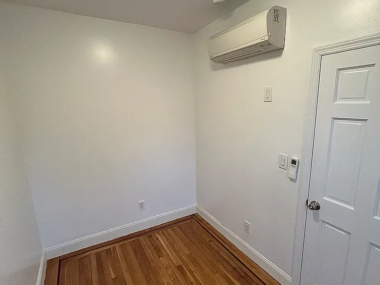 694A 5th Ave #2 — Photo 23