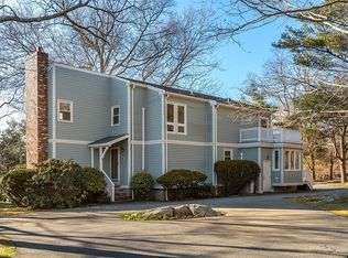 1 Edgemoor Rd, Gloucester, MA 01930