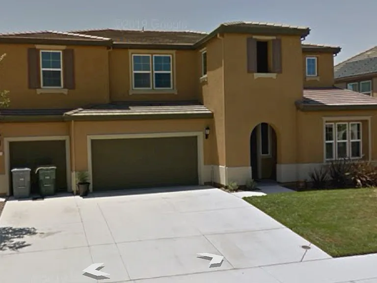 5675 Saratoga Cir — Photo 2