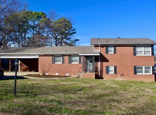 916 Twin Oaks Ave, Jonesboro, AR 72401
