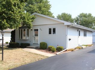 551 Houston St, Lemont, IL 60439