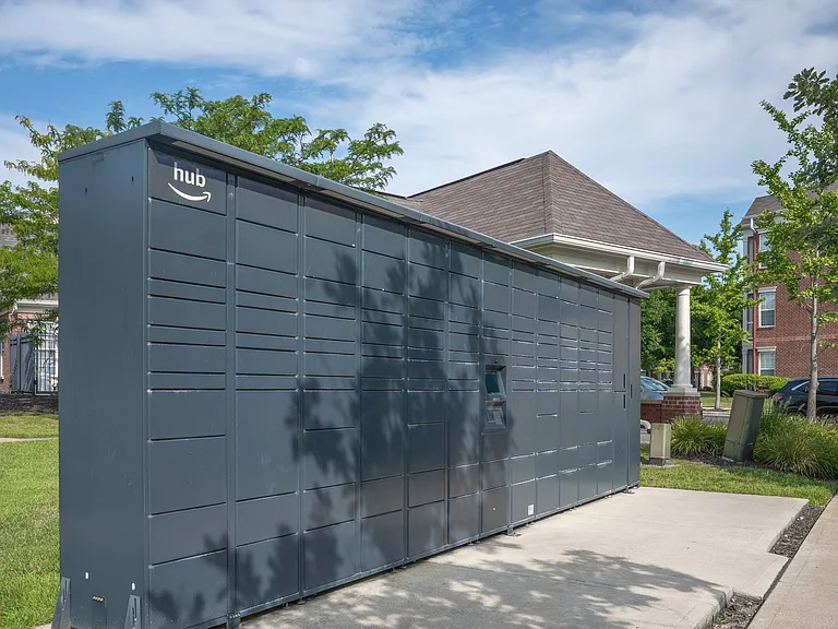 1411 Fairfax Manor Dr — Photo 63