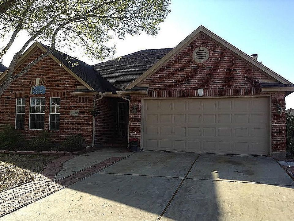 1st image of 3430 Glastonbury Dr