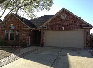 3430 Glastonbury Dr, Pearland, TX 77581