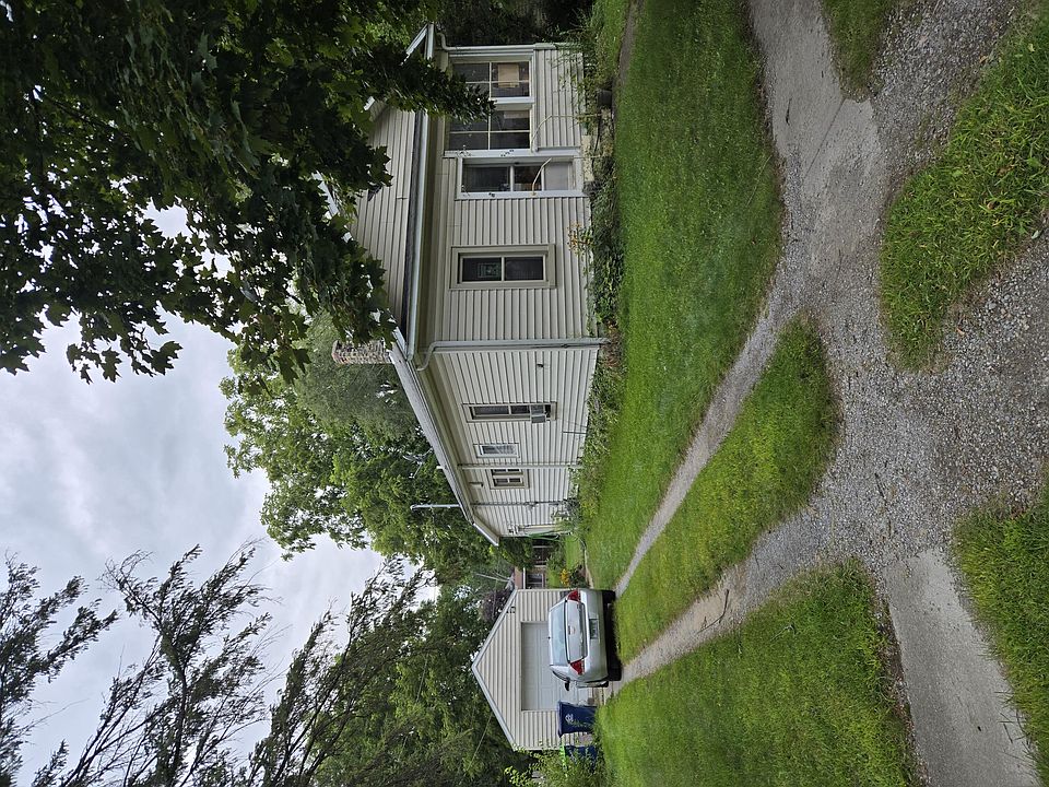 2nd image of 230 2nd St