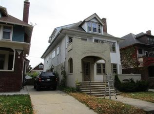3042 N Frederick Ave FLOOR 1, Milwaukee, WI 53211