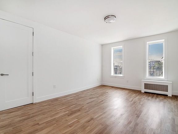 5th image of 40 Linden Blvd APT 4B