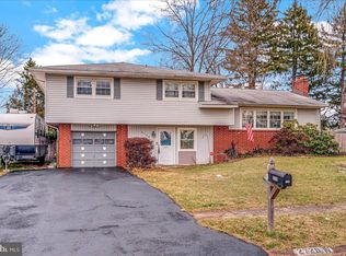 2728 N Robino Dr, Wilmington, DE 19808