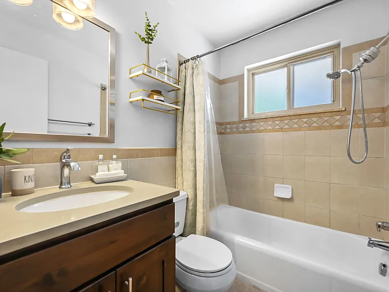 3286 W Fairview Pl — Photo 17