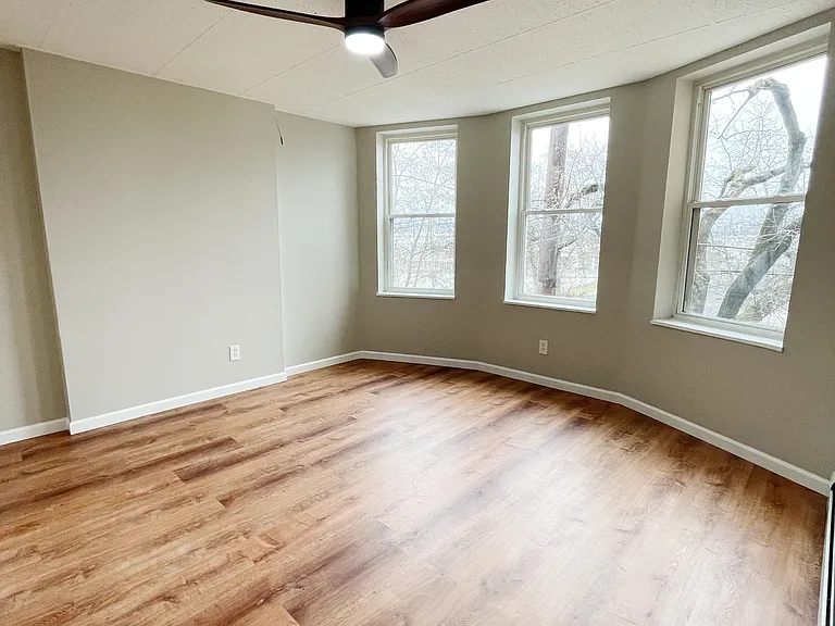 737 Burns St #1 — Photo 1