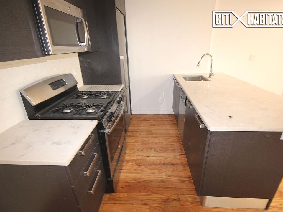 1st image of 103 Varet St #1