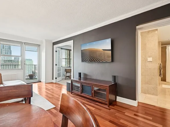 151 Tremont St APT 24U, Boston, MA 02111