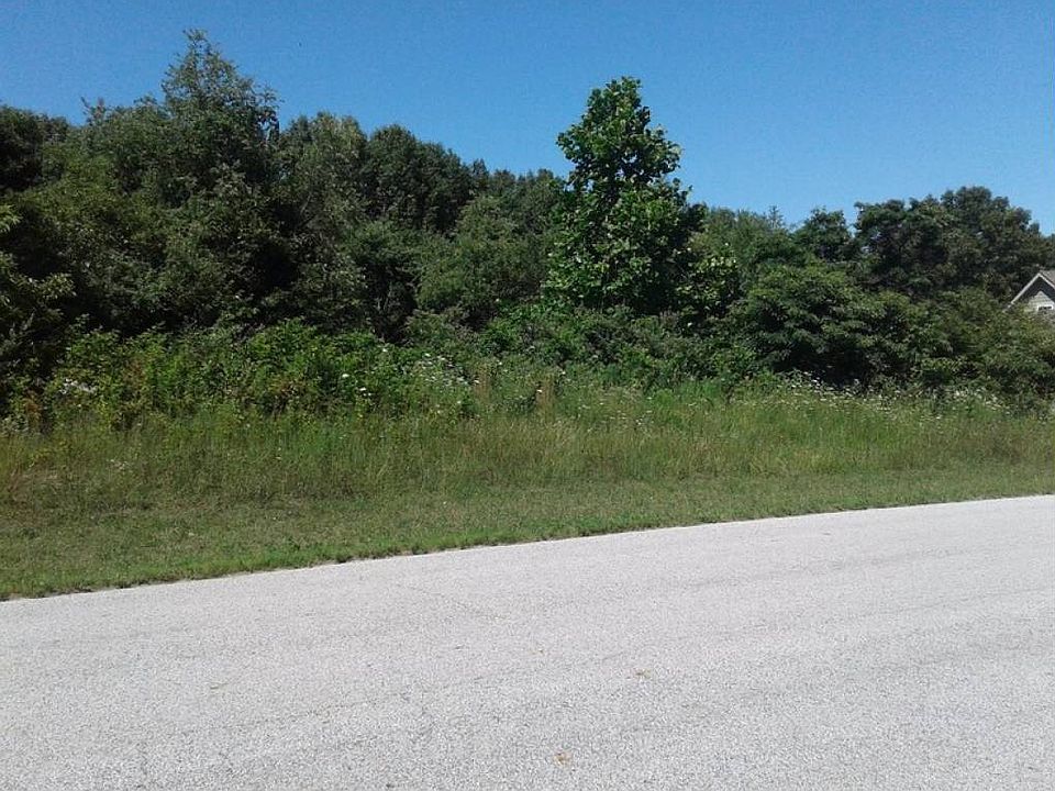 2nd image of 23 E Hunter Trl