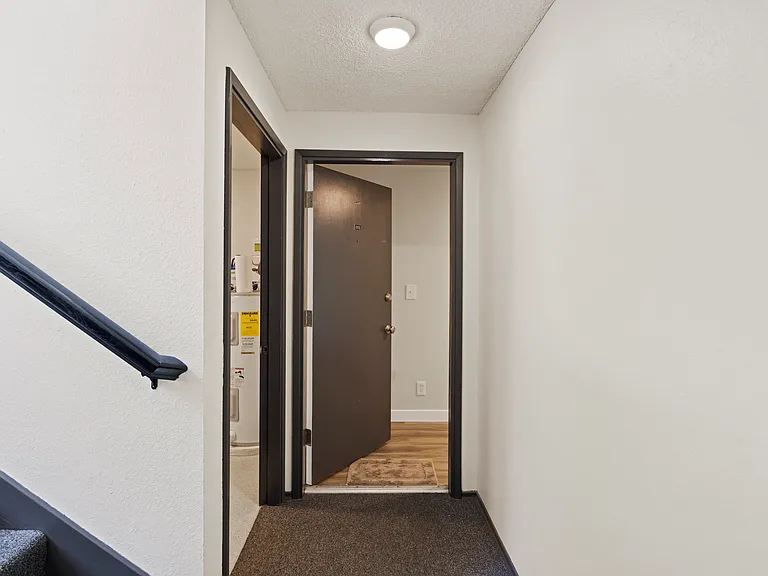 Cypress Lane Apartments — Photo 14