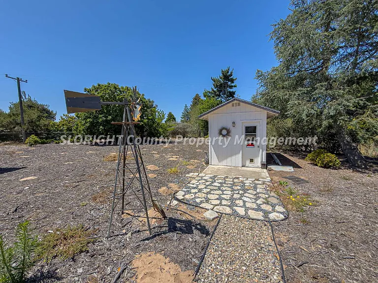 204 Ruby Ln — Photo 40
